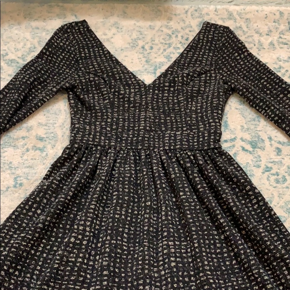 Alga charcoal gray and white dress size small
